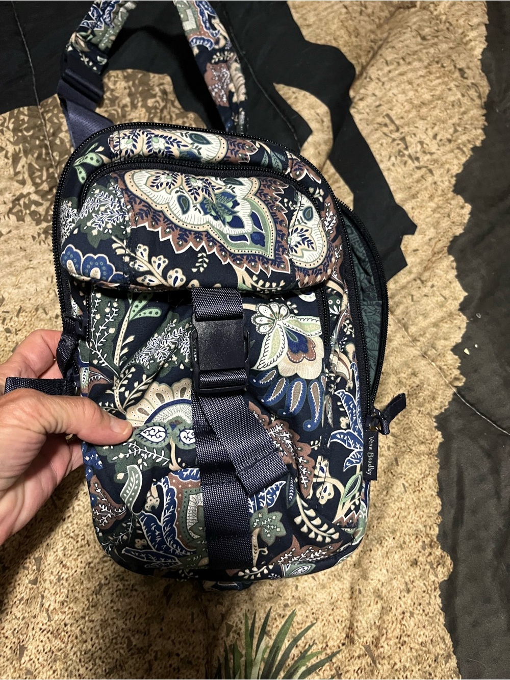 EUC CUTE VB CROSSBODY